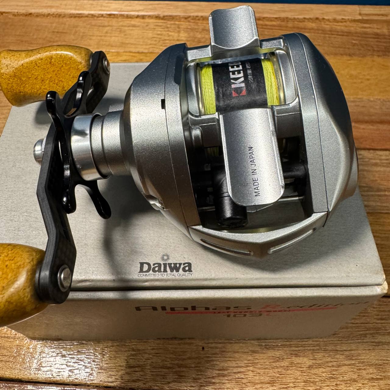 Preloved item - Daiwa Alphas R-Edition 103L Left Handle
