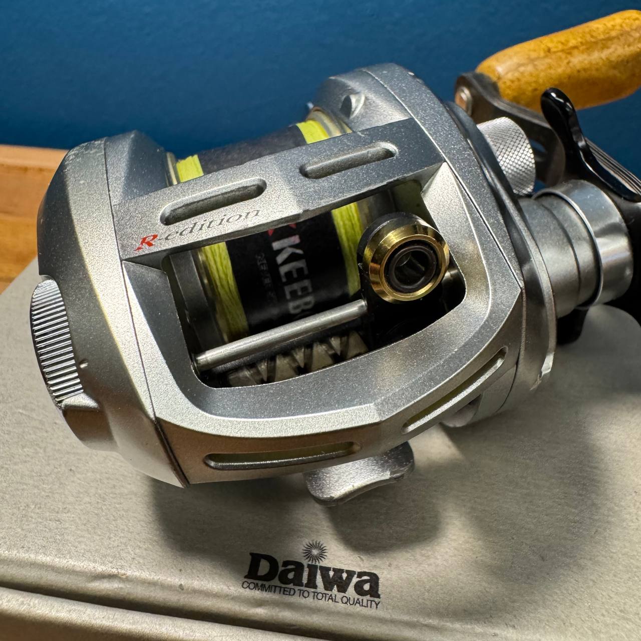 Preloved item - Daiwa Alphas R-Edition 103L Left Handle