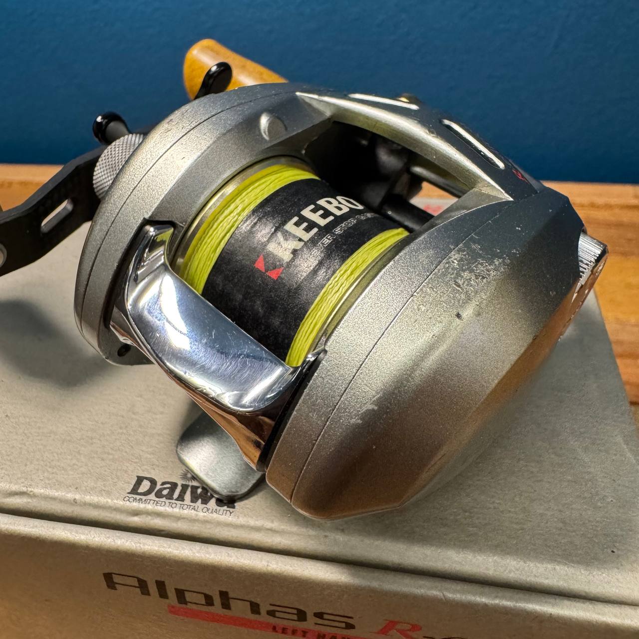 Preloved item - Daiwa Alphas R-Edition 103L Left Handle